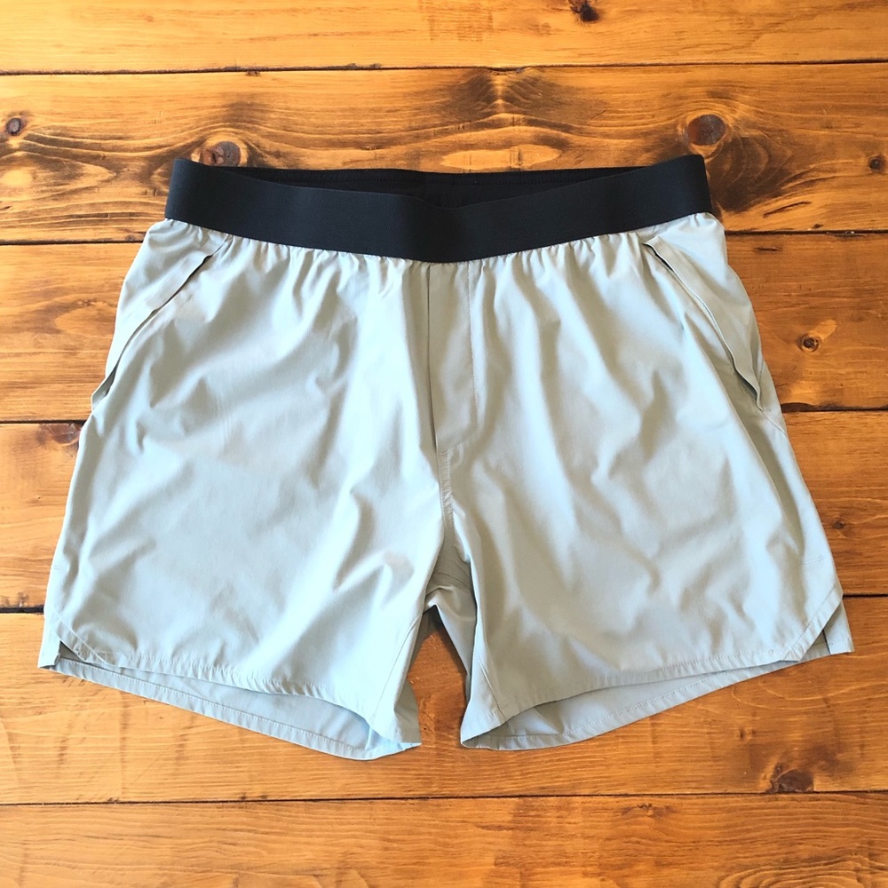 Ten Thousand Tactical Shorts, 5” inseam, Size Large, Liner.